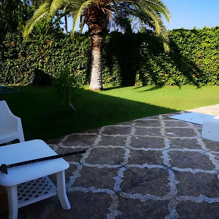Con Jardin, Piscina Privada Y Parking Holiday home *
