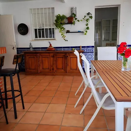 Con Jardin, Piscina Privada Y Parking Holiday home Seville